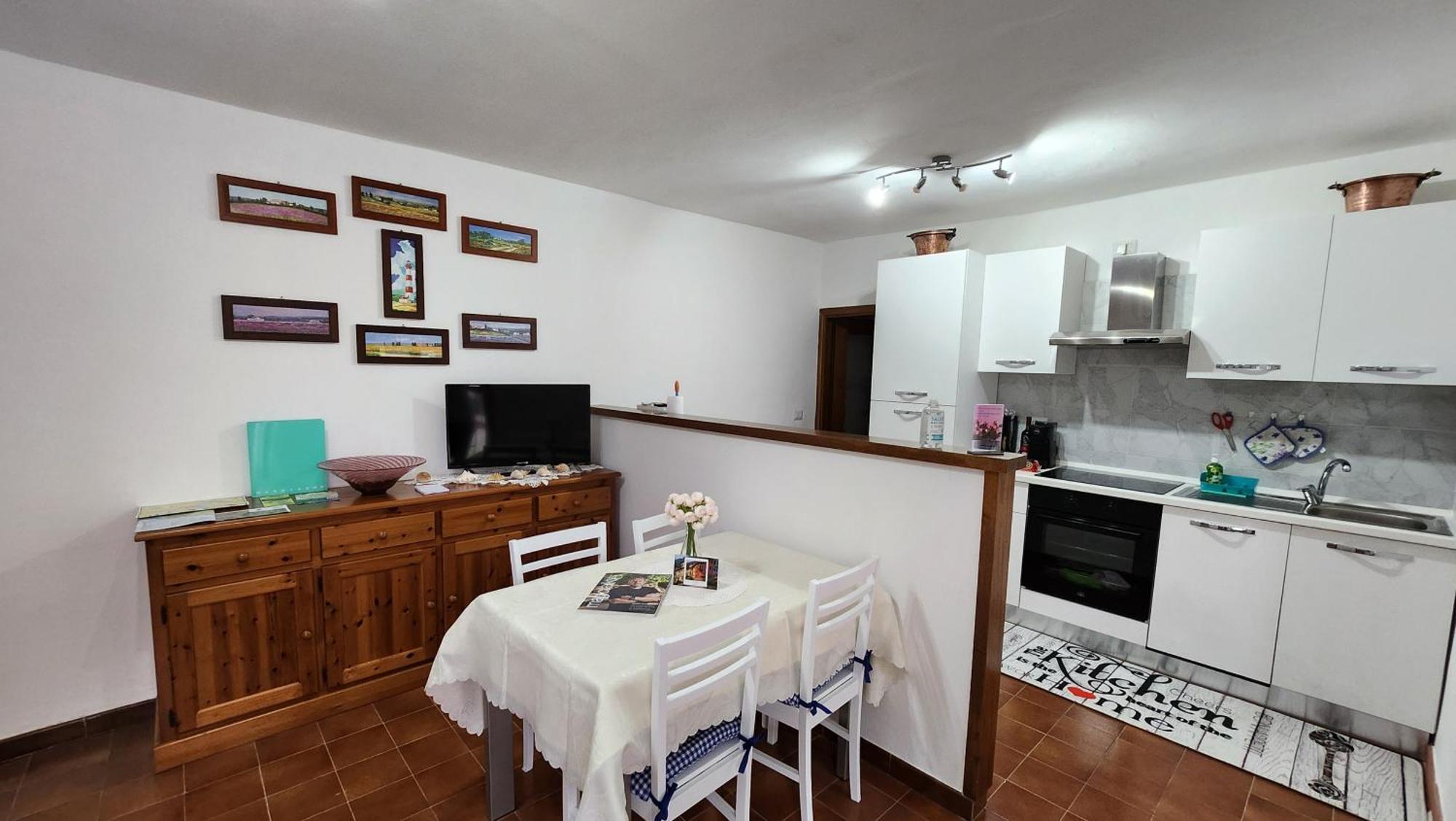 Laura'S Cottage With Lake View, Detached, 5 Kilometers From Varenna Lierna Eksteriør bilde