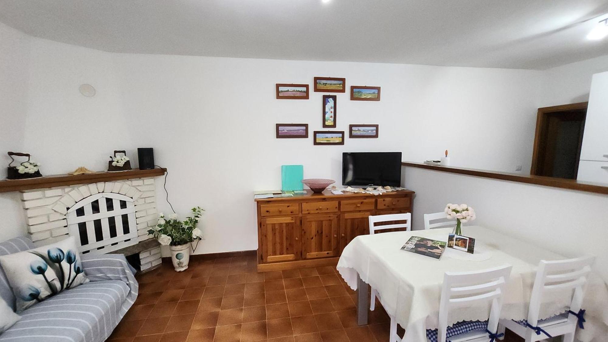 Laura'S Cottage With Lake View, Detached, 5 Kilometers From Varenna Lierna Eksteriør bilde