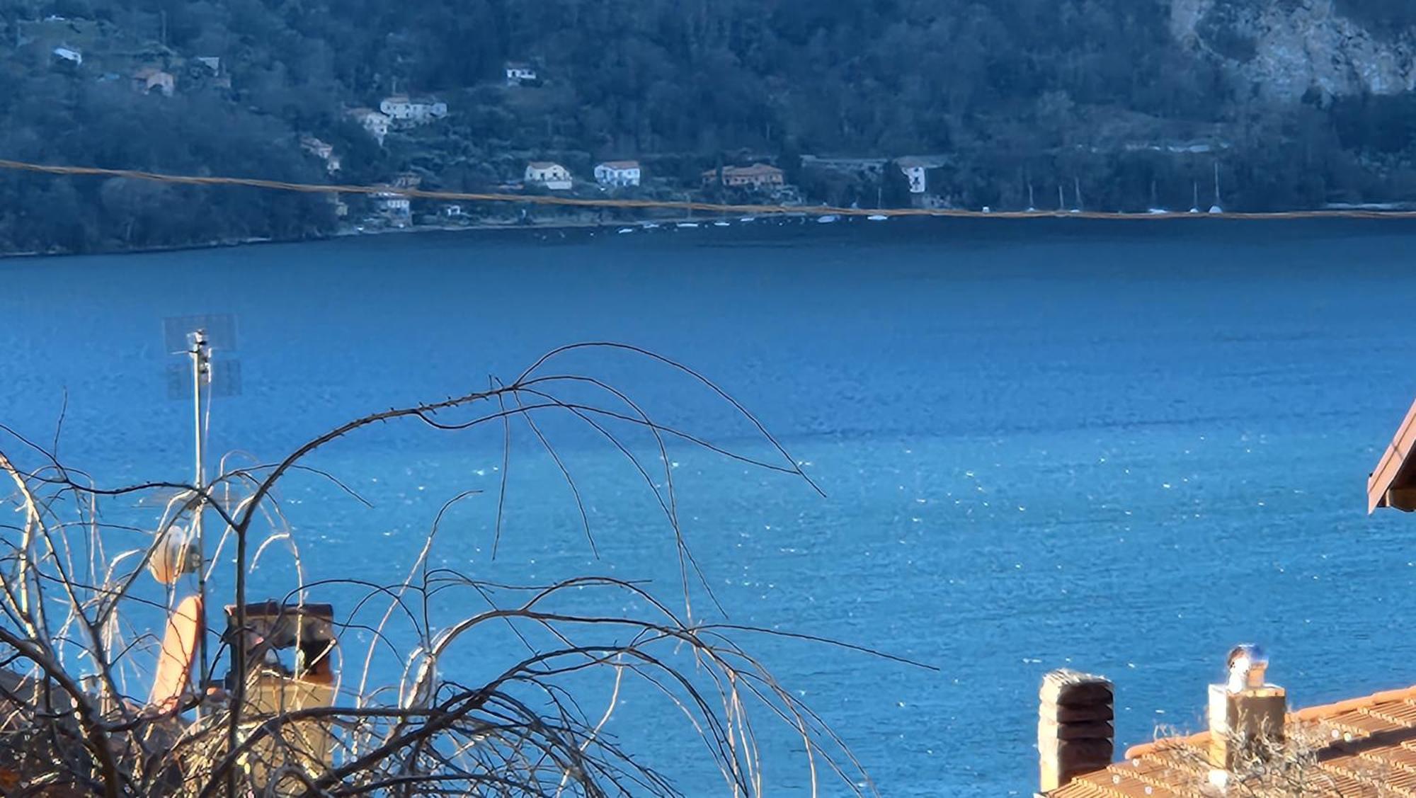 Laura'S Cottage With Lake View, Detached, 5 Kilometers From Varenna Lierna Eksteriør bilde